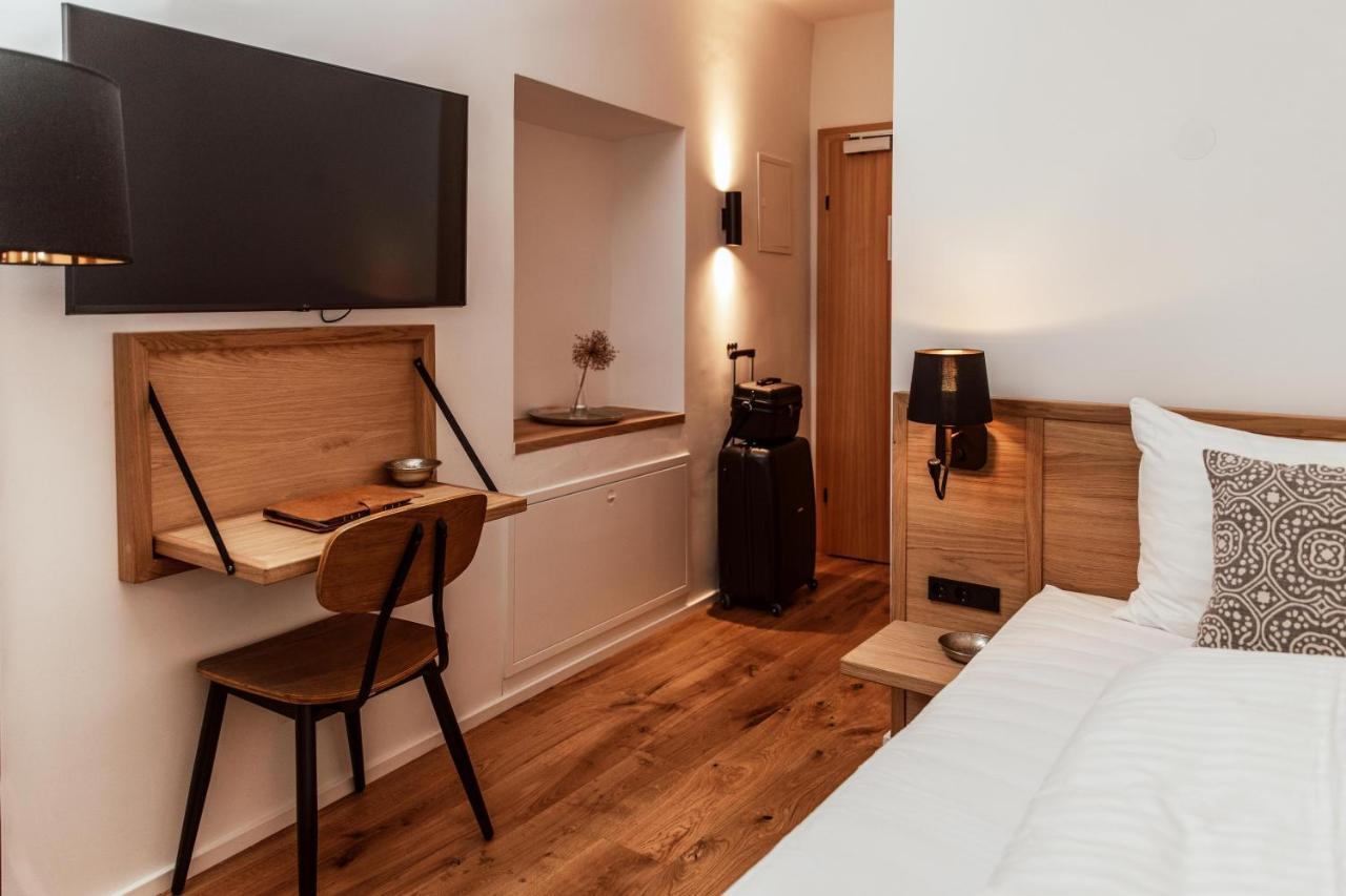 The Salt Townhouse Aparthotel Hallein Exterior photo